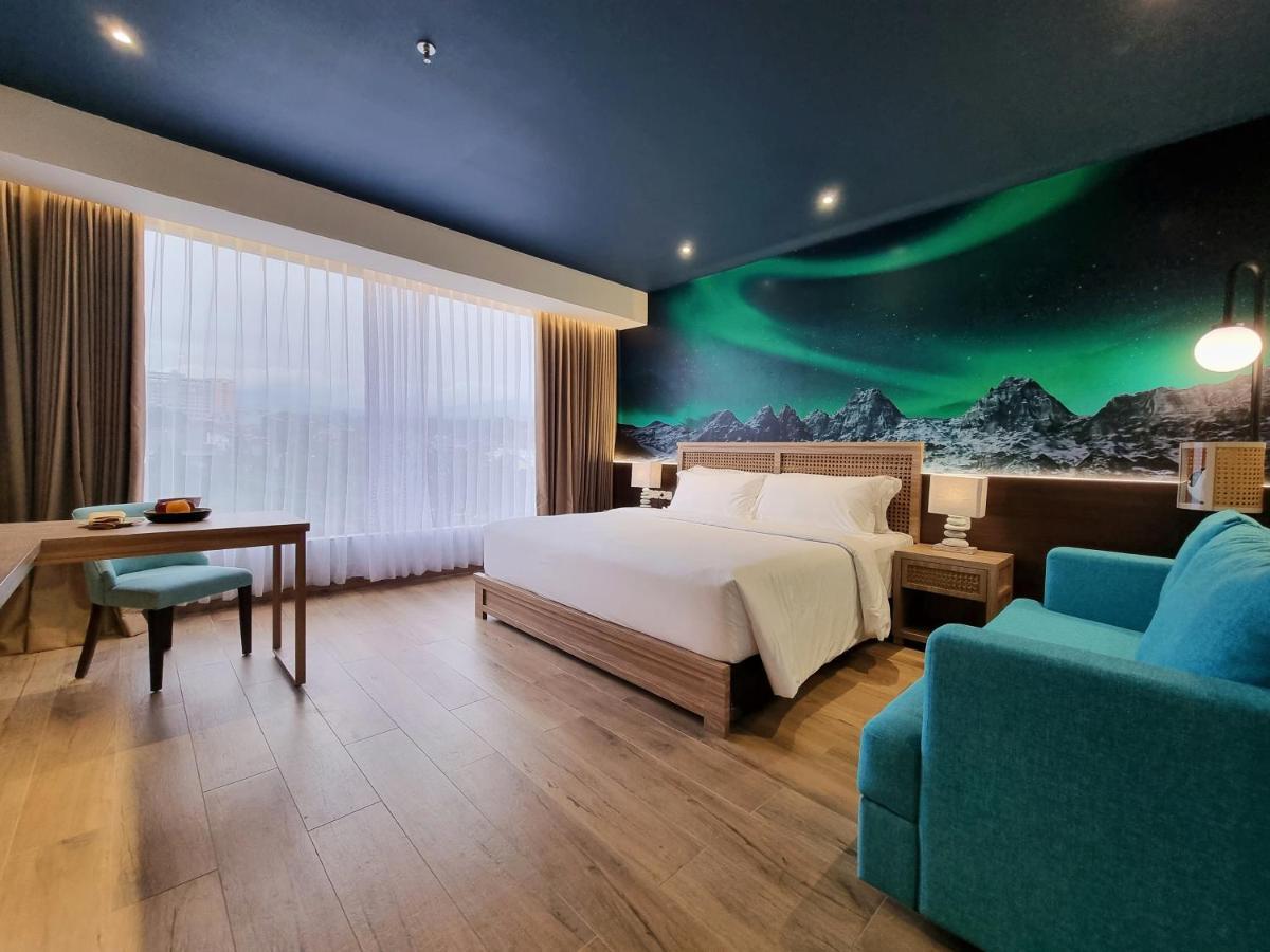 Hemangini Hotel Bandung Exteriör bild