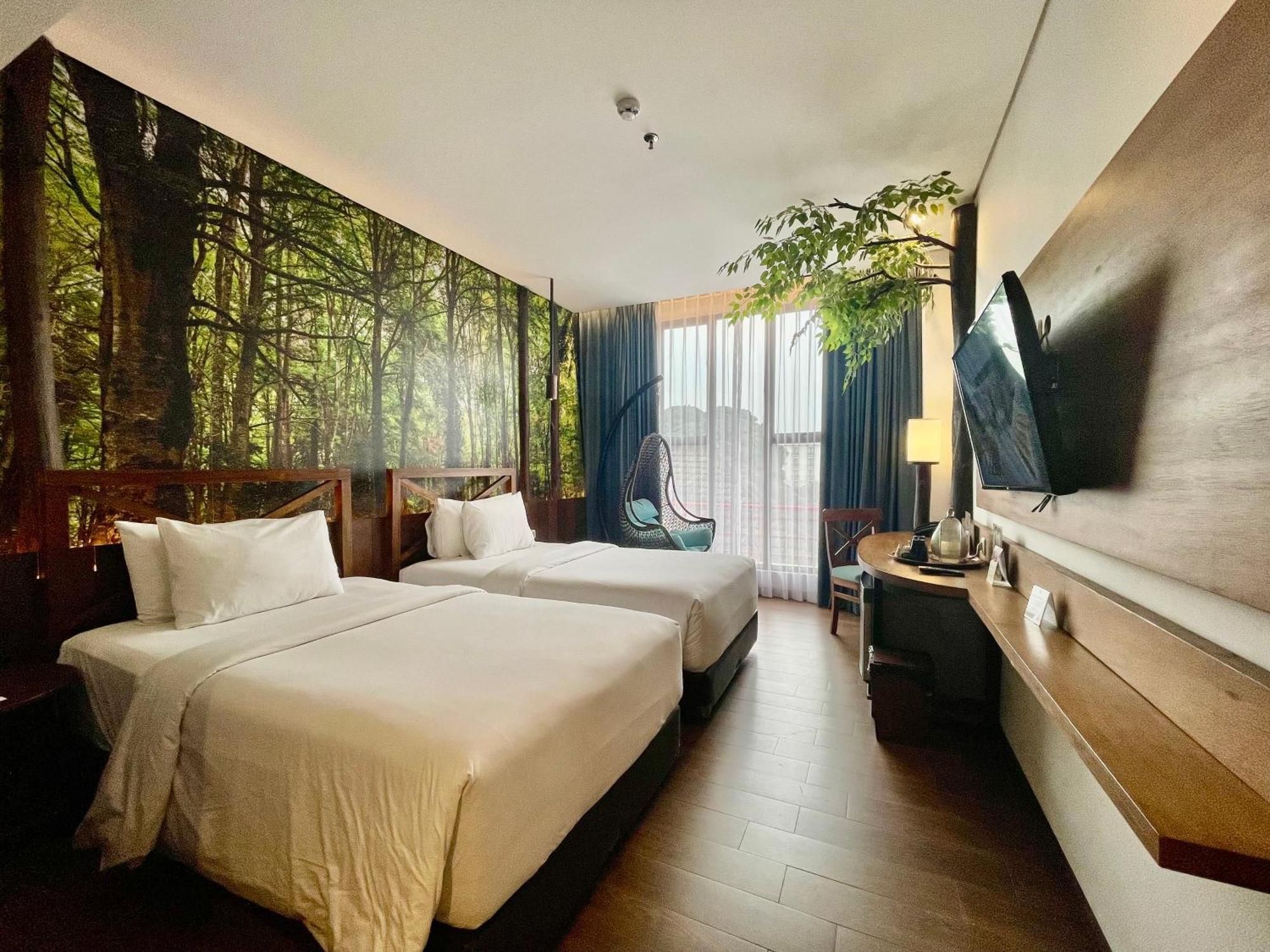 Hemangini Hotel Bandung Exteriör bild